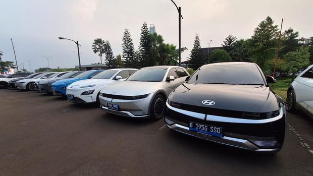 Komunitas Mobil Elektrik Indonesia (KOLEKSI)