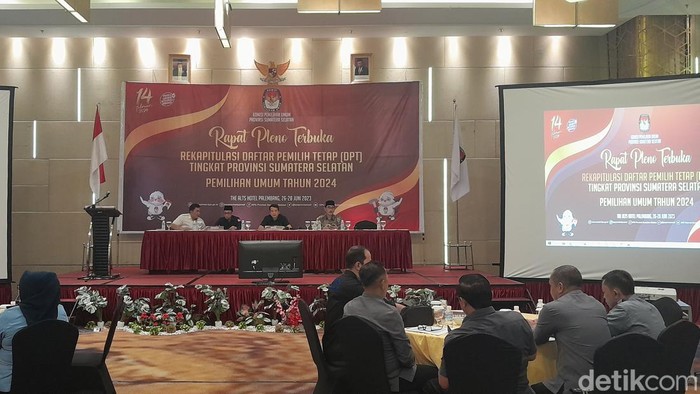 KPU Sumsel menggelar rapat pleno terbuka rekapitulasi dan DPT
