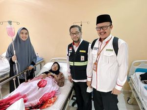 Selain Dehidrasi, Ini Penyebab Ibu Ria Ricis Dilarikan ke RS di Makkah