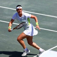 Ons Jabeur adalah petenis asal Tunisia yang berkomentar soal aturan baru dress code di Wimbledon. Foto: dok. Instagram/ @onsjabeur