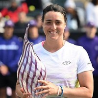 Ons Jabeur mengkritik aturan Wimbledon tersebut. Aturan tersebut justru bisa membuat malu wanita karena jadi ketahuan jika mereka sedang haid. Foto: dok. Instagram/ @onsjabeur