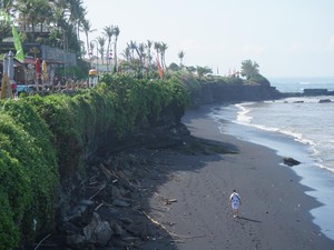 Tangkal Abrasi, Pemkab Badung Tata Pantai Petitenget hingga Cemagi
