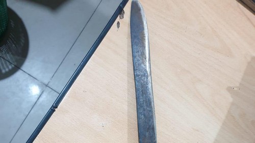 Parang yang digunakan penarik betor aniaya driver ojol. (Foto: Dok. Polsek Percut Sei Tuan)