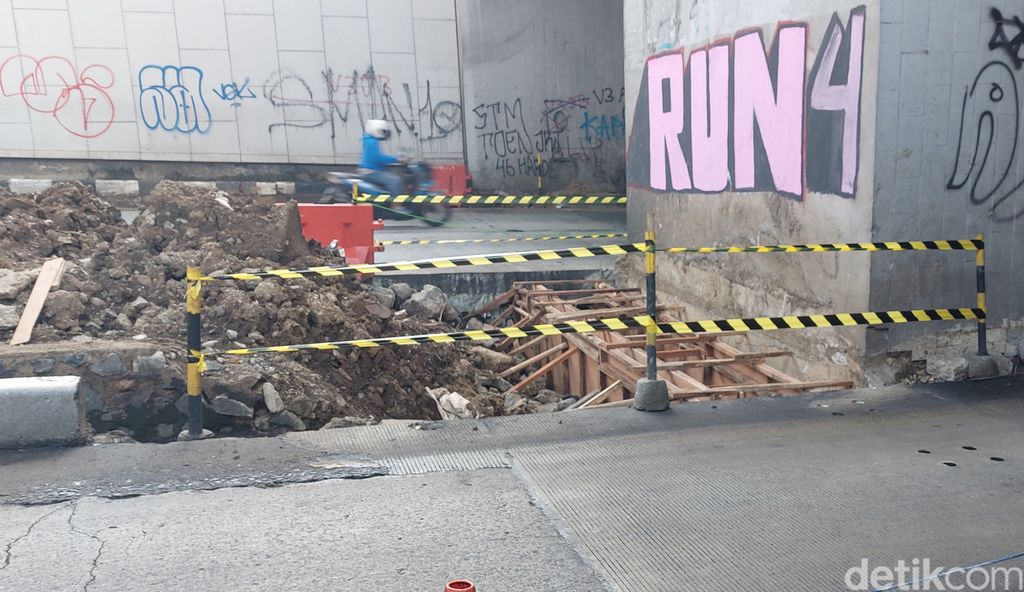 Perbaikan tutup got underpass Jl Sholis, Kota Bogor, sudah hampir rampung, sudah mulus. 27 Juni 2023. (M Sholihin/detikcom)