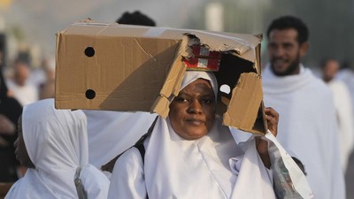 Cuaca Ekstrem, Begini Siasat Jemaah Haji Lindungi Diri dari Serangan Panas