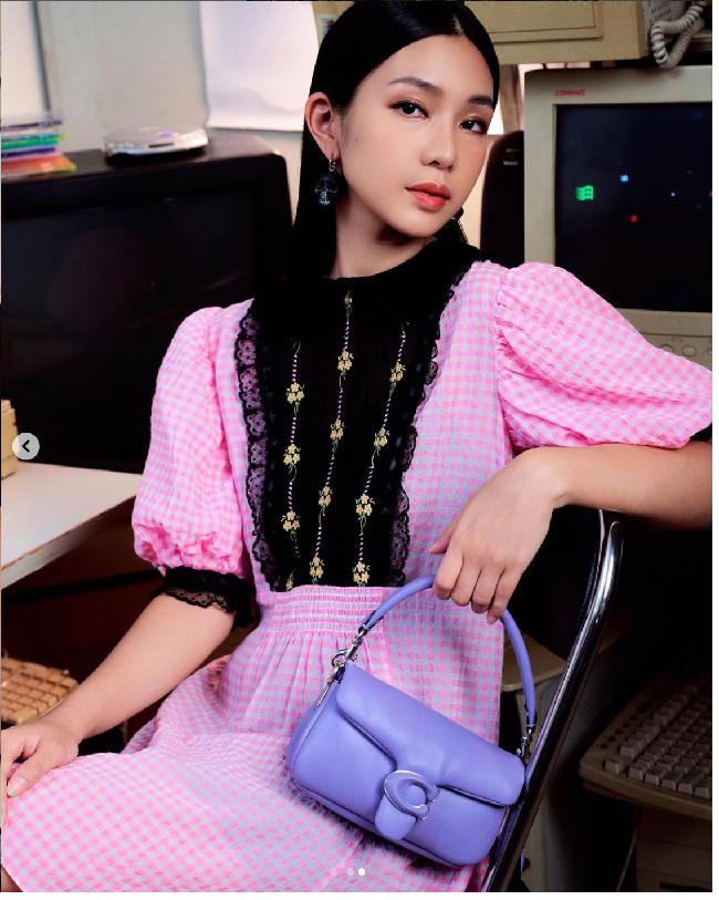 Shi Qi demikian nama guru asal Malaysia yang populer di TikTok dan Instagram. Pengikut Shi Qi di TikTok sudah lebih dari 1,5 juta. Sedangkan di Instagram lebih dari 679 ribu followers. Foto: Dok. Instagram qiwiie