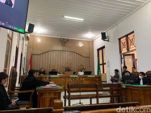 Apin BK Divonis 3 Tahun Penjara, Pengacara: Kami Pikir-pikir