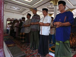 Simak Jadwal Salat Fardu 6 Agustus 2024 untuk 38 Kab/Kota di Jatim