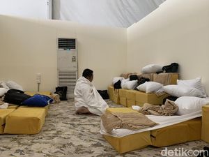 Alhamdulillah! Khusyuk, Nyaman, dan Adem Wukuf di Tenda Arafah Maktour