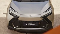 Toyota menyebut masih mempertahankan desain radikal C-HR sebagai mobil konsep yang bisa wara-wiri di jalanan. Mobil ini merupakan gabungan antara desain mobil coupe sport dan crossover. Foto: Toyota