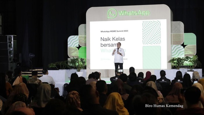 Upaya Hadapi Tantangan Perdagangan lewat Adaptasi Digital Mendag Zulhas menyampaipan bahwa kolaborasi, kerja sama, dan adaptasi digital menjadi kata kunci dalam menghadapi tantangan perdagangan saat ini.