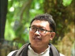 Urgensi Polling dan Kritik Rocky Gerung