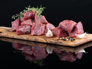 Bukan Nggak Boleh, Ibu Hamil Disarankan Tak Berlebihan Makan Daging Kambing