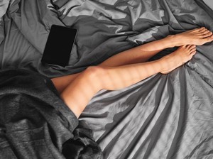 Belum Tentu Orgasme Dahsyat, Dengkul Getar-getar Juga Bisa karena Ini