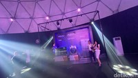 Kampanye ini juga didukung dengan berbagai kegiatan, antara lain: Program CSR di 3 kota berupa Kelas Inspirasi berisi pelatihan yang meningkatkan keterampilan, revitalisasi lapangan Bulu Tangkis Sekolah, AQUA Cup Junior untuk jenjang SMK di 3 kota, dan Donasi produk yang mendukung fasilitas belajar. 