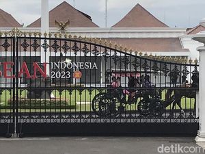 Gemas! Sedah Mirah dan Adiknya Dada-dada saat Naik Andong di Gedung Agung