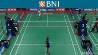 Berlian, yang membela klub Mansion Exist, tak cuma lolos ke semifinal nomor Tunggal Anak-Anak Putri. Ia kemudian juga mengamankan tiket empat besar Ganda Anak-Anak Putri. Foto: Rifqi Ardita W/detikcom