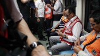 Hari ini, Menhub Budi Karya Sumadi meninjau Depo LRT Jabodebek. Selain itu, Budi juga menjajal LRT Jabodebek.  