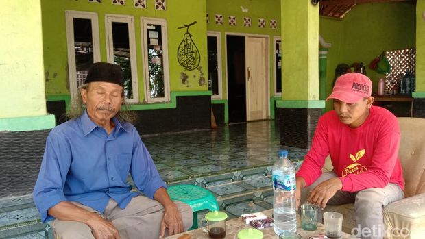 Cerita warga Gantar soal Ponpes Al-Zaytun