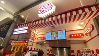 Sejak Januari 2023, Fan Fries hadir memuaskan selera pencinta kentang goreng. Gerai pertamanya ada di Pondok Indah Mall (PIM) 3 dan menyusul di beberapa lokasi lain.