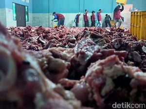 Hukum Menyimpan Daging Kurban Lebih dari 3 Hari, Bolehkah?
