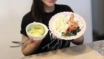 Denada Hobi Review Makanan dari Martabak hingga Nasi Padang