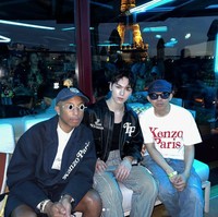 Seperti yang terlihat dalam unggahan Instagram-nya, Vernon SEVENTEEN menghadiri after party Kenzo bersama Pharrell dan creative director Nigo. Foto: Instagram