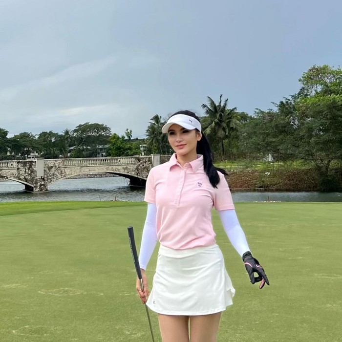 gina aditya gina aditya