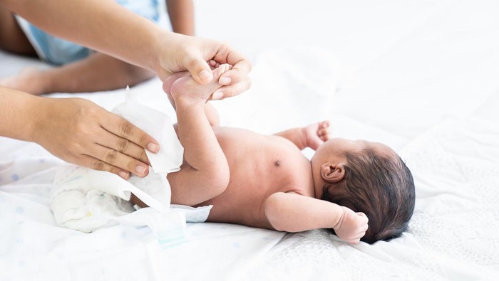 Ilustrasi Bayi Baru Lahir Sering BAB
