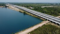 Sebagai informasi, jalan tol Indralaya – Prabumulih memiliki kecepatan rencana 100 km/jam. Jika rampung nantinya, diperkirakan hanya membutuhkan waktu 1 (satu) jam dari Palembang menuju Prabumulih.  