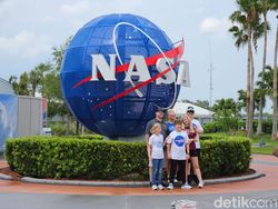 Merasakan Pengalaman Jadi Astronaut di Kennedy Space Center