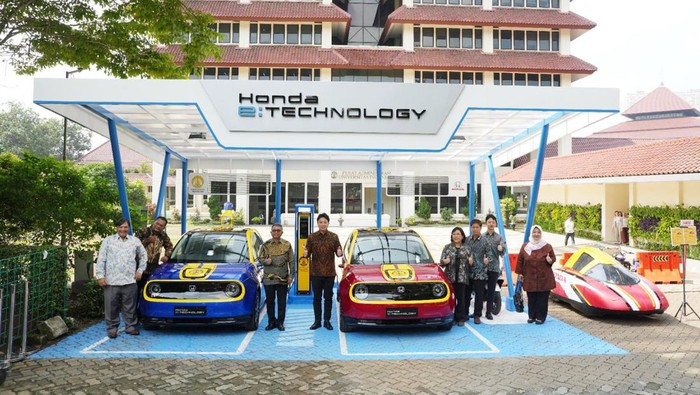 Kolaborasi Honda-UI Edukasi dan Riset Kendaraan Listrik Kolaborasi Honda-UI Edukasi dan Riset Kendaraan Listrik