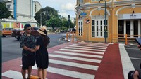 Phuket Old Town menjadi destinasi yang tengah naik daun di Thailand. Deretan bangunan klasik yang berwarna-warni menjadi daya tarik tersendiri bagi penyuka fotografi. Foto: Putu Intan/detikTravel