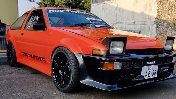 Lelang Sprinter Trueno AE86