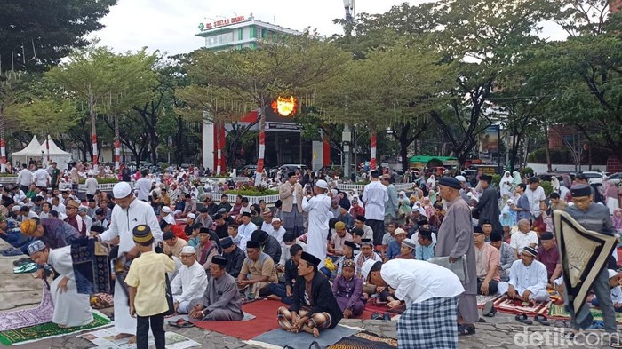 Warga Muhammadiyah di Kota Makassar, Sulawesi Selatan (Sulsel) telah melaksanakan salat Idul Adha 1444 H hari ini.