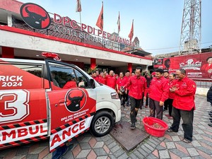 PDIP Surabaya Punya Satu Lagi Ambulans untuk Alat Perjuangan Layani Rakyat