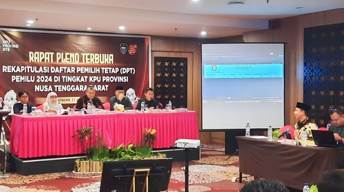 Rapat pleno terbuka rekapitulasi DPT Pemilu 2024 Provinsi NTB di Fave Hotel Mataram, pada Selasa (27/6/2023).
