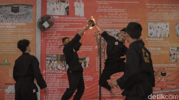 Permainan bola api.