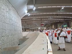 Ternyata Ini yang Dilakukan pada Batu Bekas Lempar Jumrah