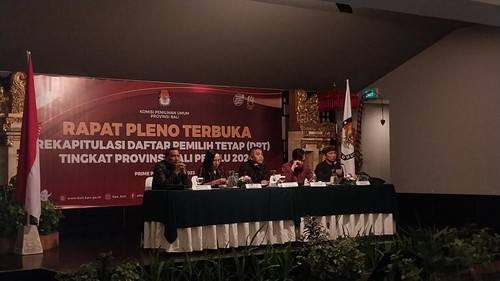 KPU Bali menggelar rapat pleno rekapitulasi Daftar Pemilih Tetap (DPT) untuk Pemilu 2024 di Sanur, Denpasar, Rabu (28/6/2023).