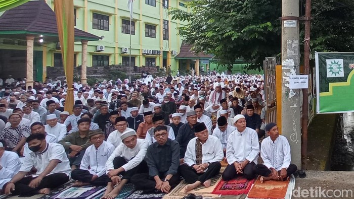 Salat Id di Palembang.