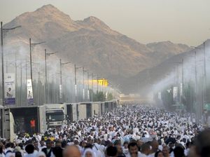 Puasa Arafah Apakah Harus Bertepatan dengan Wukuf di Arafah?