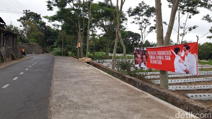 Spanduk bergambar Prabowo bersama Jokowi tersebar disejumlah wilayah di Boyolali.