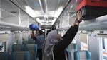 Suasana Arus Mudik Idul Adha di Stasiun Pasar Senen