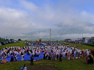 Bacaan Niat Sholat Idul Adha Lengkap dengan Tata Caranya