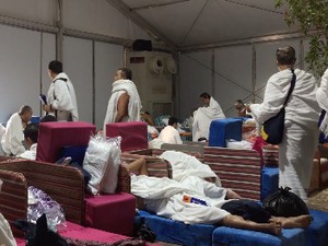 Tenda Arafah Haji Khusus Arminareka, Tiduran Serasa Sultan