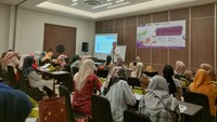 Fakultas Psikologi dengan mengusung tema “Program Psikoedukasi Ketangguhan Keluarga Berdasarkan Nilai-nilai Pancasila”, melakukan survei kebutuhan masyarakat, sikoedukasi peran perempuan dalam menjaga kesehatan mental dan membangun ketangguhan keluarga, pelatihan Psychological First Aid, serta Group counselling. Selain itu, Fakultas Teknik memberikan sosialisasi dan penyuluhan materi Pengolahan Sampah Organik Untuk Mendukung Ekonomi Sekuler dan Berkelanjutan.