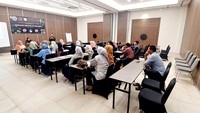 Dalam kegiatan yang di inisiasi oleh Unit Penelitian dan Pengabdian Masyarakat (UPPM) FHUP berkolaborasi dengan beberapa fakultas yang ada di lingkungan Universitas Pancasila, antara lain: Fakultas Teknik, Fakultas Psikologi, dan Fakultas Farmasi. Selain itu, kegiatan PKM kali ini berkolaborasi pula dengan Badan Pembinaan Ideologi Pancasila (BPIP), BPHN, dan LBH Advokasi Paham di Pemerintahan Kabupaten Serang. Selain itu, kegiatan PKM kali ini berkolaborasi pula dengan Badan Pembinaan Ideologi Pancasila (BPIP), BPHN, dan LBH Advokasi Paham di Pemerintahan Kabupaten Serang. Dipimpin oleh Dr. Yunan Prasetyo Kurniawan, S.H., M.H. sebagai ketua pelaksana, pengabdian masyarakat Jilid 3 ini mengusung konsep kolaboratif dengan model Triple Helix Collaboration. Yaitu kolaborasi yang melibatkan Universitas, Pemerintahan, NGO dan Masyarakat.