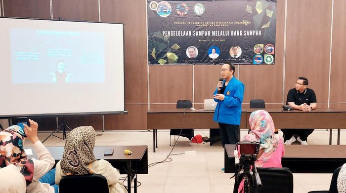 UPPM FHUP Berikan Pelatihan Paralegal untuk Masyarakat di Banten Unit Penelitian dan Pengabdian Masyarakat (UPPM) Fakultas Hukum Universitas Pancasila, berkomitmen dalam menjalankan Pengabdian Masyarakat yang berkualitas, terintegrasi, dan kolaboratif, demi tercapainya Masyarakat Cerdas Hukum dan Berkeadilan Pancasila.