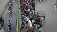 Mereka berbondong pulang ke kampung halaman menjelang Idul Adha.